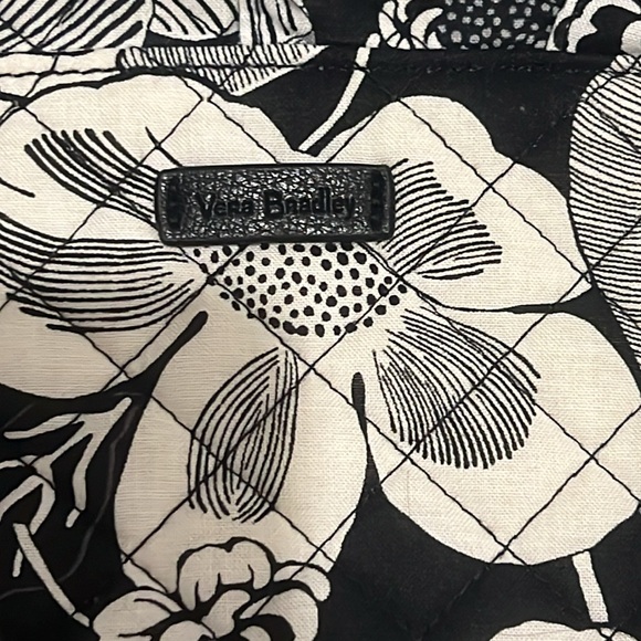 Vera Bradley Compact Hanging Organizer - Picture 4 of 7